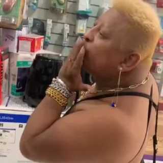 Video sticker 💋 𝗉𝖺𝗍𝗂𝗑𝖺 𝗍𝖾𝗅ó 𝖻𝗒 @𝖿𝖾𝗇𝗓𝗇𝗒 :: @fStikBot