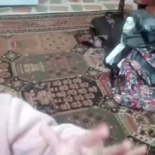 Video sticker 🤣 ♻️ : @LAAA2  «»  @XFFX3 .