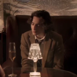 Video sticker 💼 ャ. Timothée ；@Unince .