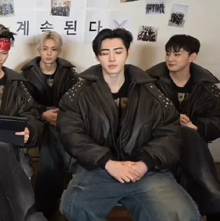 Video sticker 🤩 live 🤍 @OffParkHoon