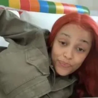 Sticker 🤨 💅🏿BAD BITCHEZ 💅🏿