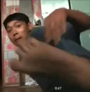 Телеграм стикер 🔥 မင်းတုန်းမင်းမူပိုင်