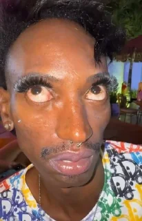 Telegram sticker 🙄 Casa da barra 🏡 :: @CrieFigBot