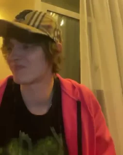 Video sticker 😏 я люблю какать :: @fStikBot