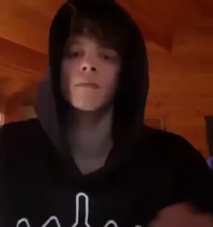 Video sticker ☹️ я люблю какать :: @fStikBot