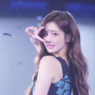 Video sticker 🤍 World Tour  @byseolyoona