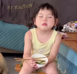 Video sticker 🤩 请给我一个表情包🫧 @yaoyiyaoxiaokeai
