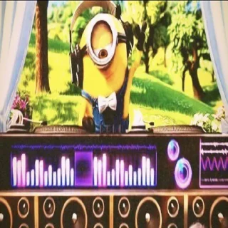 Video sticker 🎵 миньоны на аву