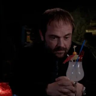Video sticker 🍹 Компашка трупов