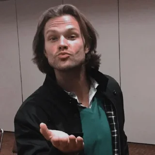 Telegram sticker 😘 Компашка трупов