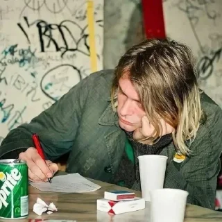 Телеграм стикер 😂 Курт кобейн @sweemeqx @Ctikerubot