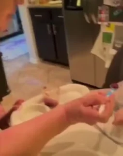 Video sticker 😒 Hate you [ @TNTEEN ]