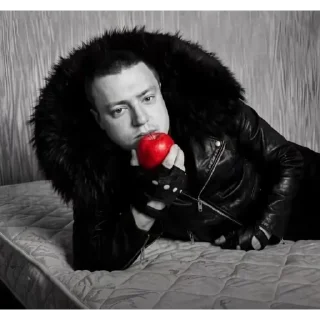 Телеграм стикер 🍎 SALATIKBURMOLDATIK
