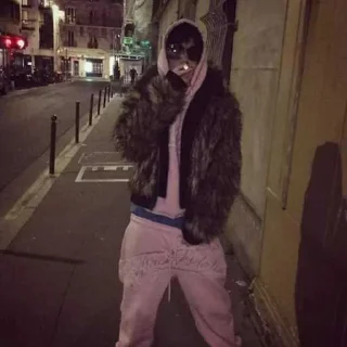 Telegram sticker 😭 С В А Г А ➡️ @Ctikerubot