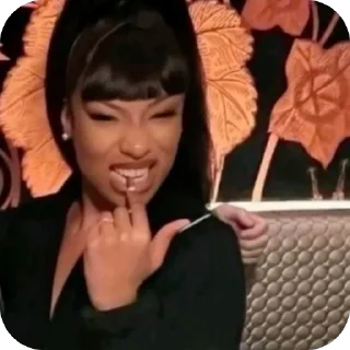 Sticker 🫥 inst:mv_aelita ➡️ @Ctikerubot