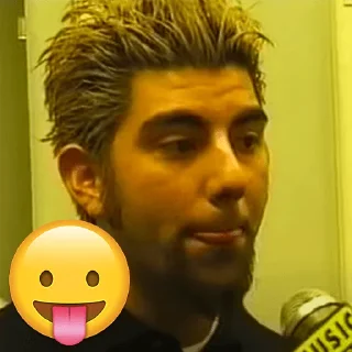 Video sticker 😛 chino @BazakCave