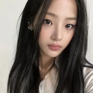 Telegram sticker 🙂 minji