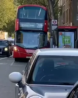 Video sticker 😅 Yas/@hagh_giiif