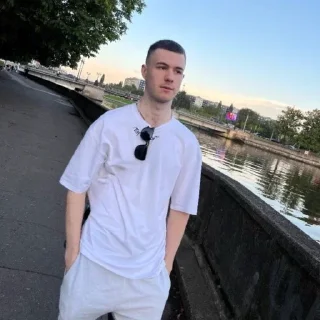 Telegram sticker 🤡 iба чотко