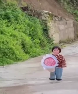 Video sticker 🏃‍♀ @AlisiaAiBot