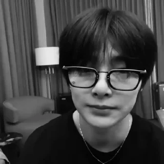 Video sticker 🥹 @BTGJEONGIN BW