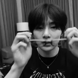 Video sticker 🙈 @BTGJEONGIN BW