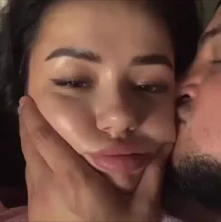 Video sticker 💋 Sim sim ❤️🎀