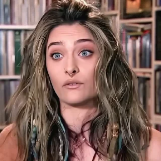 Video sticker 📓 ャ. Paris Jackson ；@Unince .