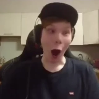 Video sticker 🎈 lin gif | @zeeeeeveeeeeeee