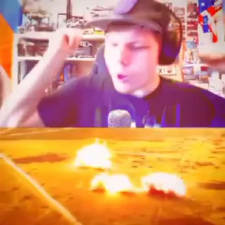 Video sticker 😎 lin gif | @zeeeeeveeeeeeee