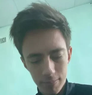 Video sticker 🤩 Вакуум @TgEmodziBot