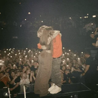 Sticker 🤗 rustrap