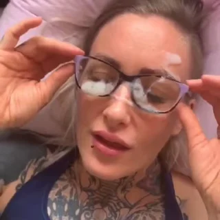 Video sticker 🤓 Speccy Facials