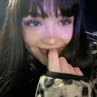 Video sticker 🔙 Mine @aoisea :: @fStikBot
