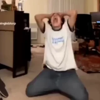 Video sticker 🍒 ليلي'ز بس انميتد