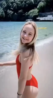 Video sticker 🌟 Lil5lu7 :: @fStikBot