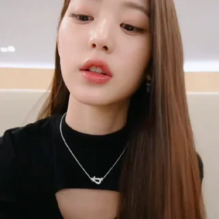 Telegram sticker 📻 ✦ 📻 ; wonyoung @n1mrlcl