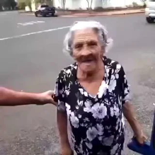 Video sticker 🤔 Queen Xav's Pack 🌸