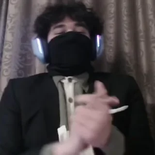 Video sticker 👏 ' uglyfacekid @ahyetksuriny '