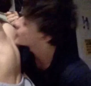 Video sticker 😈 🥤: @aaraa - @anwar