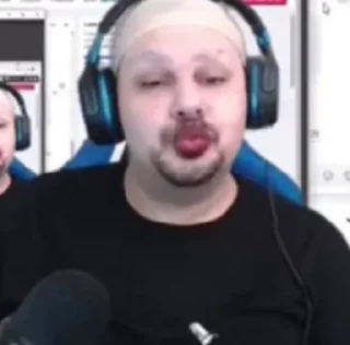 Telegram sticker 😗 wanessa old