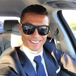 Телеграм стикер 😎 рональдо оппа :: @fStikBot
