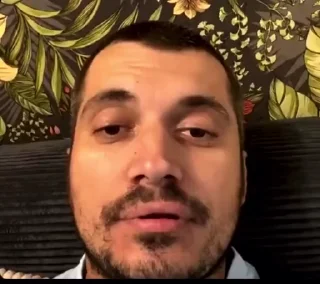 Video sticker 🤪 Hehhehheeeuhuhhhuhh :: @fStikBot