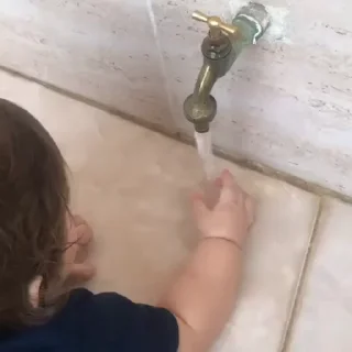 Video sticker 🍼 @baarbl 👼