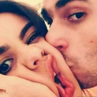 Sticker 😚 💓Top Couples→ @stickers_love_bot