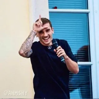 Telegram sticker 🔴 - ᗷY @ahMshY 𓉮 . Antoine Griezmann