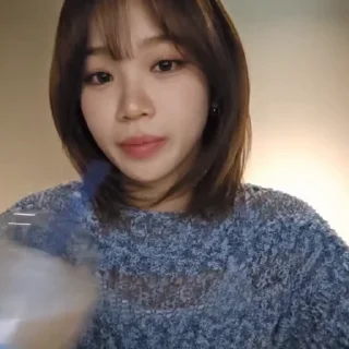 Video sticker 🤩 Live 250210 @originalchaewon