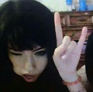 Telegram sticker 🤘 xiiwel '2 @brokendayagain