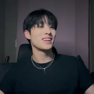 Телеграм стикер 🎼 ‌ ‌ ‌ 𝗄𝖾𝖾𝗁𝗈  ៸  @SenvolerPacks