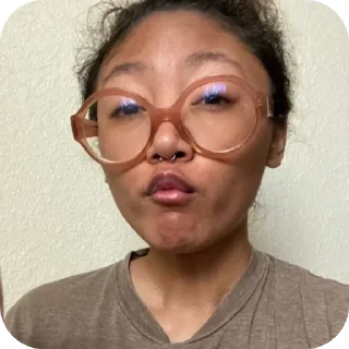 Телеграм стикер ✋ Sofy portuguesa japopreta nepal